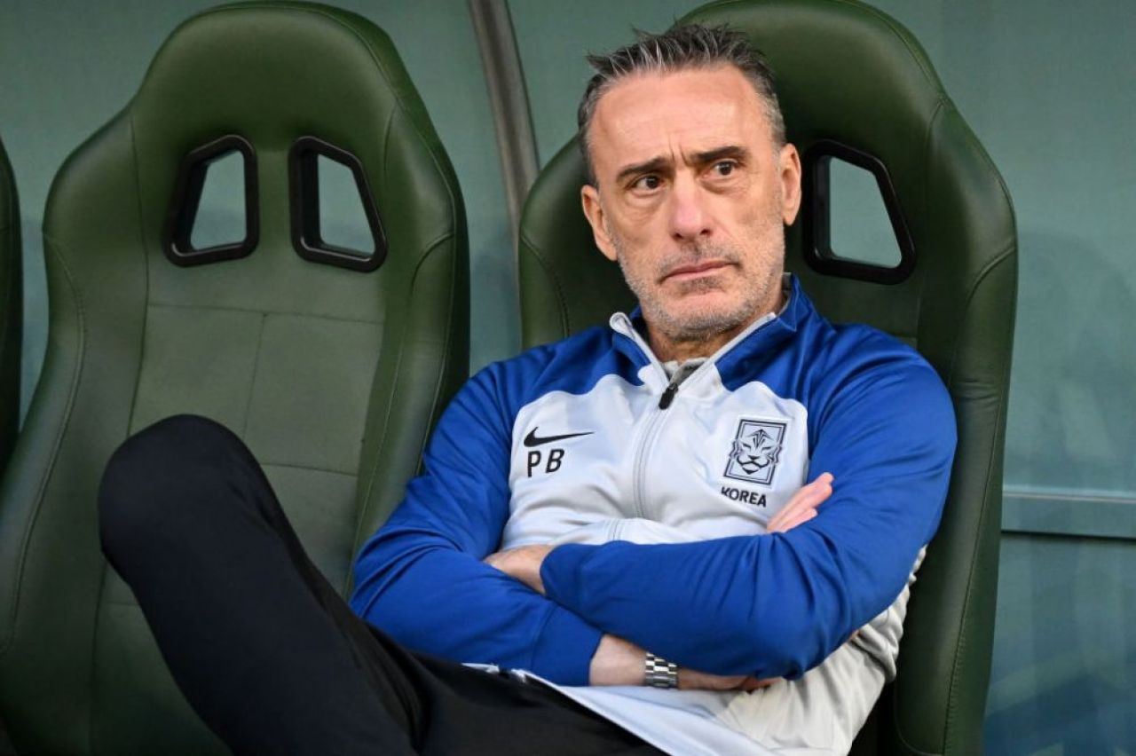 Istvan Kovacs a avut ”de furcă” în Uruguay - Coreea de Sud! Cine i-a făcut ”probleme” arbitrului român_4