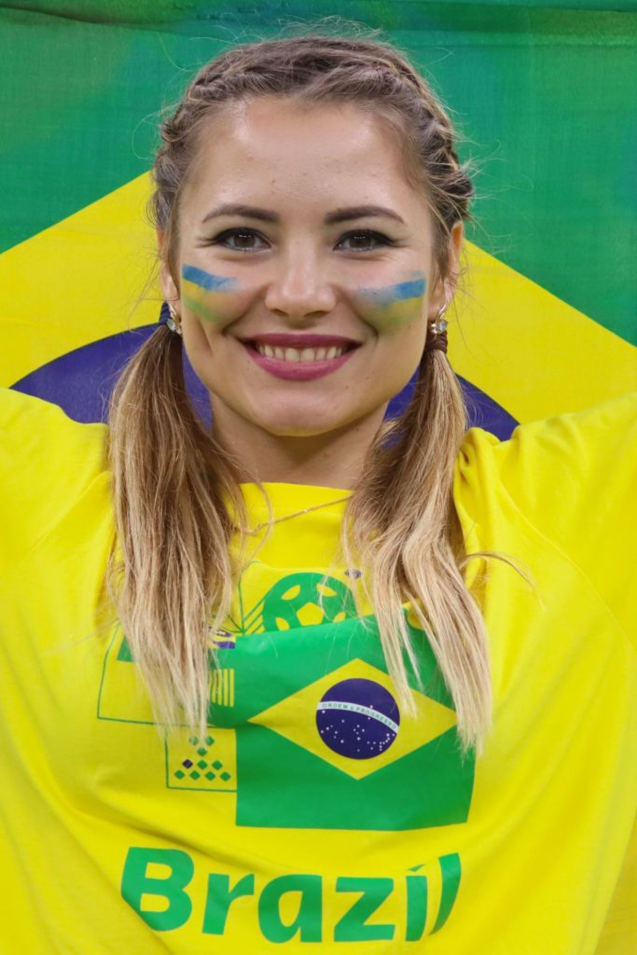 Braziliencele au făcut show în tribune! Au fost ”atracția principală” pentru fotografi la meciul cu Serbia_8