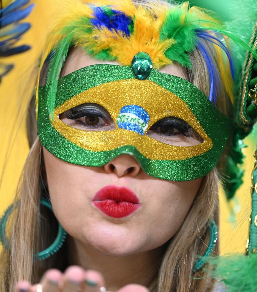 Braziliencele au făcut show în tribune! Au fost ”atracția principală” pentru fotografi la meciul cu Serbia_17