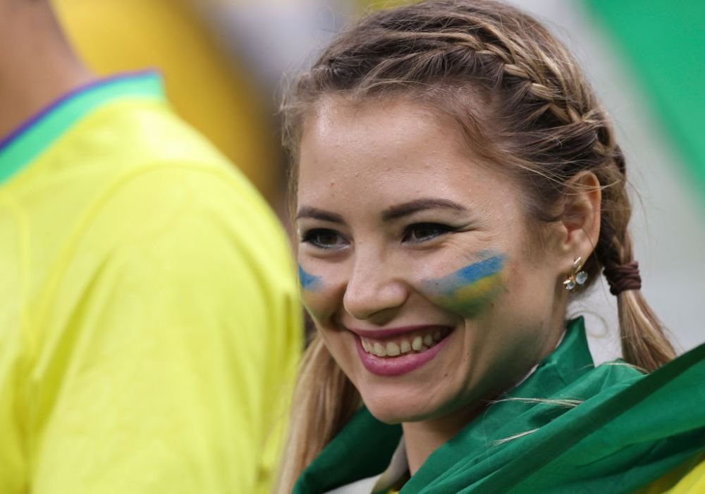 Braziliencele au făcut show în tribune! Au fost ”atracția principală” pentru fotografi la meciul cu Serbia_21