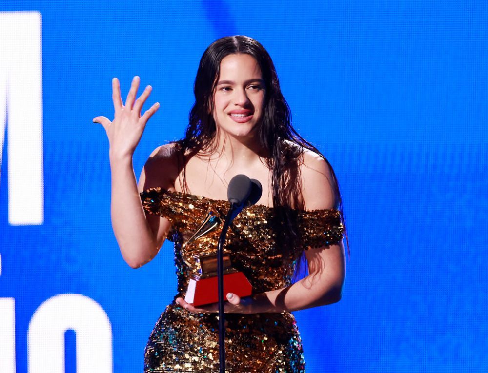 Georgina Rodriguez și Rosalia s-ar fi certat la Gala Latin Grammy. Care ar fi fost motivul conflictului dintre cele două_17