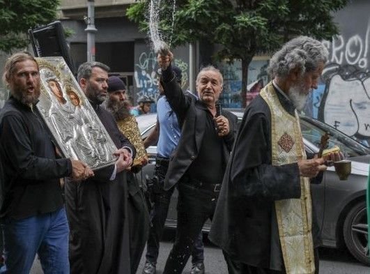 De Crăciun e mai bun! Gigi Becali despre comunitatea LGBT: &rdquo;&Icirc;i iubesc la fel ca pe orice fel de om&rdquo;