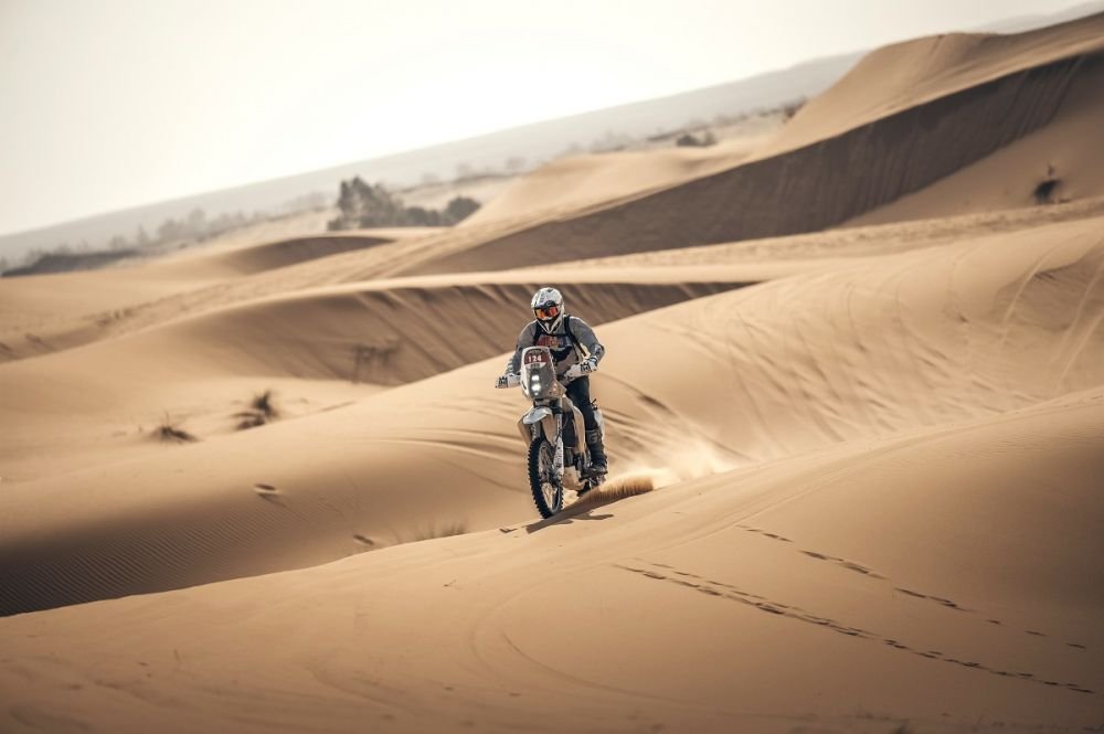 Nimeni nu i-a putut sta în cale! Interviu cu Ionuț Florea, locul II la „adevărata cursă de la Dakar”: „Am plâns în hohote la linia de finish”_2