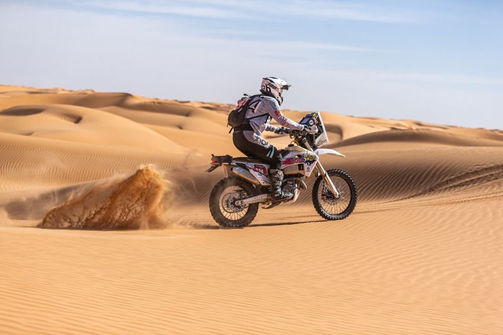 Nimeni nu i-a putut sta în cale! Interviu cu Ionuț Florea, locul II la „adevărata cursă de la Dakar”: „Am plâns în hohote la linia de finish”_13