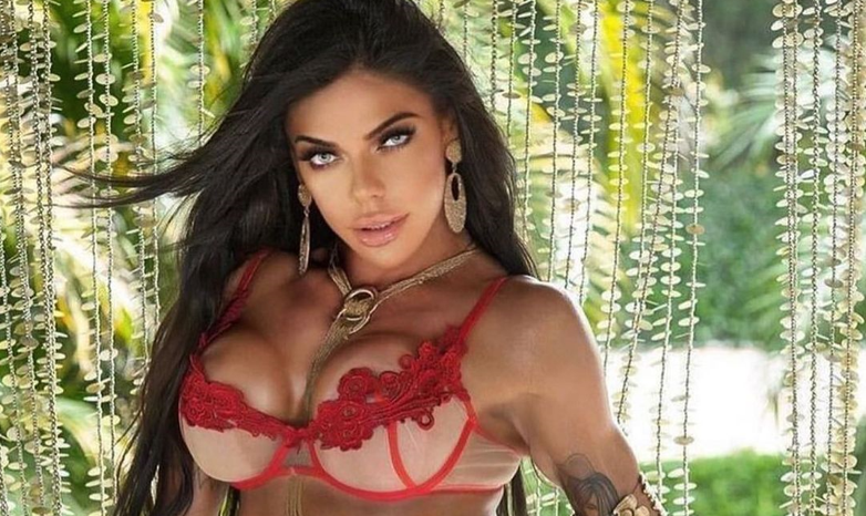 Brazilianca Susy Cortez, desemnată miss BumBum, susține echipa Argentinei printr-o ședință foto incendiară. Cum a pozat bruneta _17