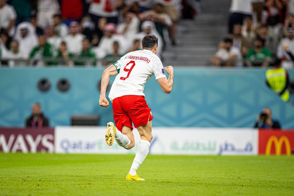 Lewandowski n-a mai putut să-și mascheze emoțiile. Cum a reacționat după primul gol la Cupa Mondială_2