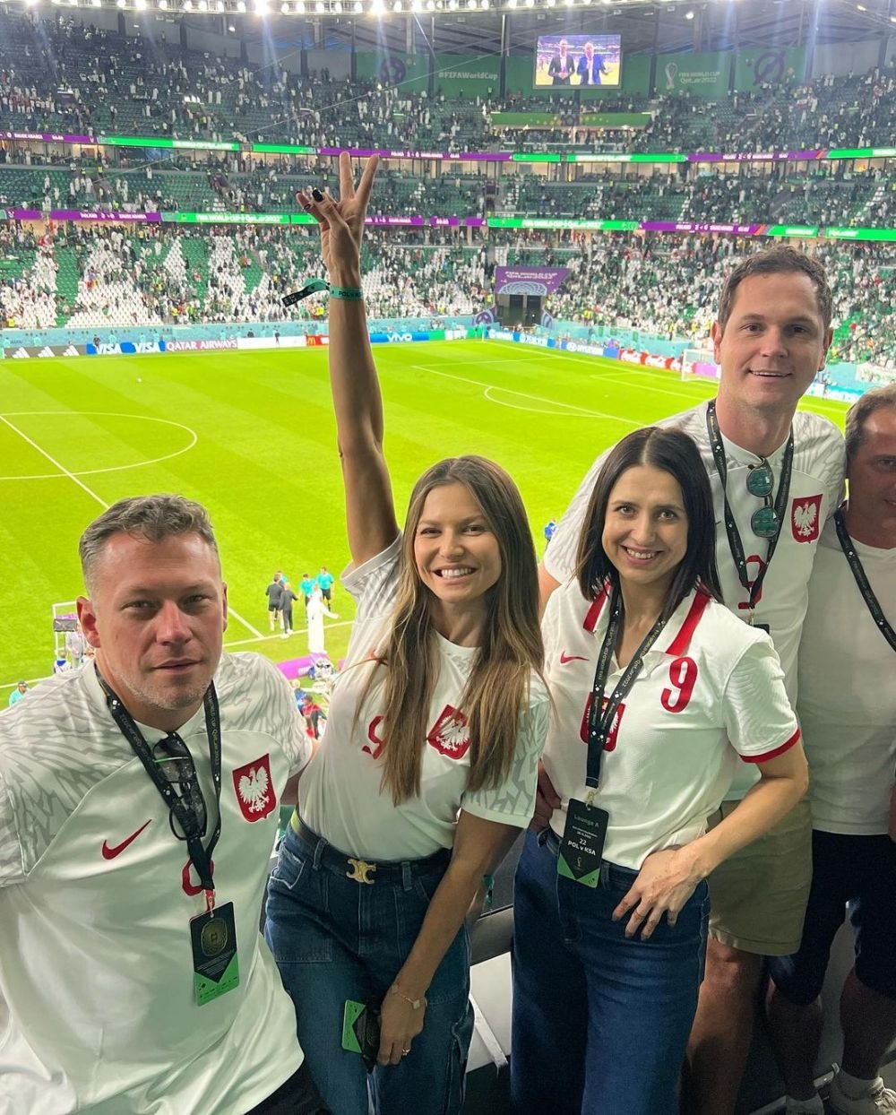 Robert Lewandowski, susținut de frumoasa sa soție la Campionatul Mondial! Anna Lewandowska a furat toate privirile&nbsp;