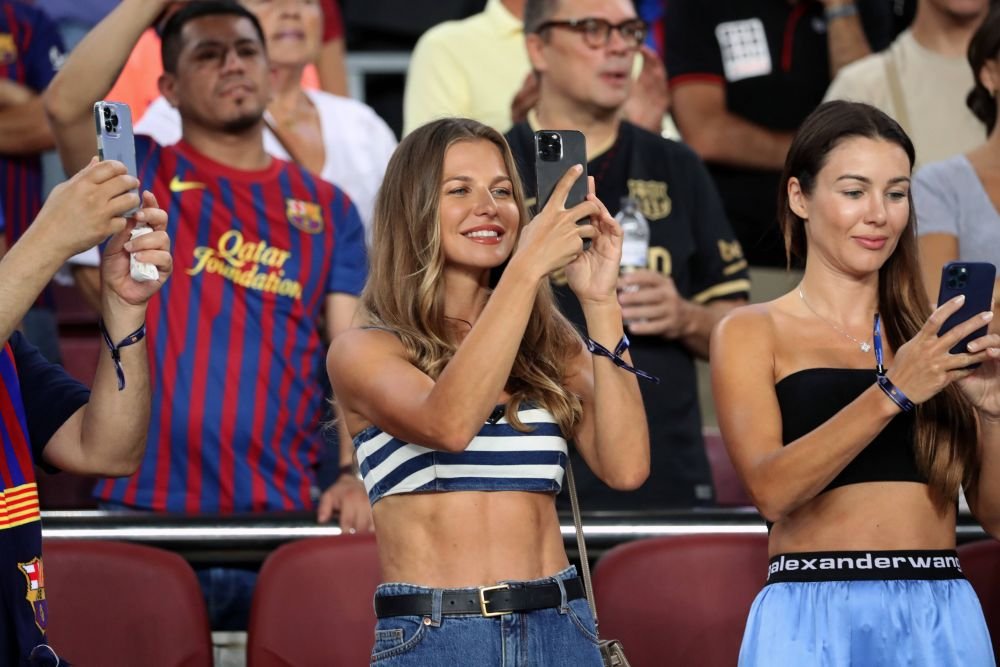 Robert Lewandowski, susținut de frumoasa sa soție la Campionatul Mondial! Anna Lewandowska a furat toate privirile _40