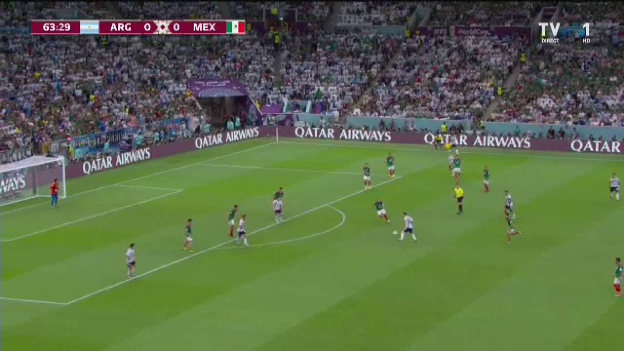 Stângul devastator al lui Messi l-a făcut pe Ochoa să se întindă degeaba. Gol fantastic al starului argentinian în meciul cu Mexic_2