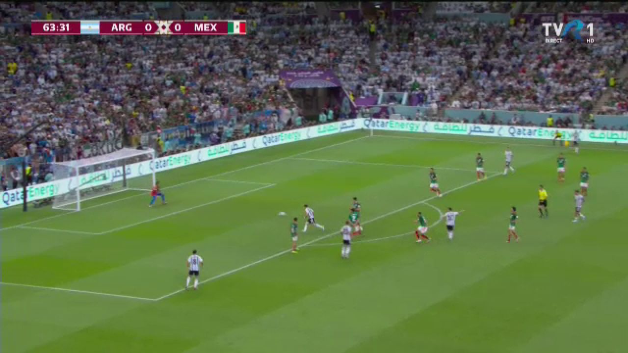 Stângul devastator al lui Messi l-a făcut pe Ochoa să se întindă degeaba. Gol fantastic al starului argentinian în meciul cu Mexic_6