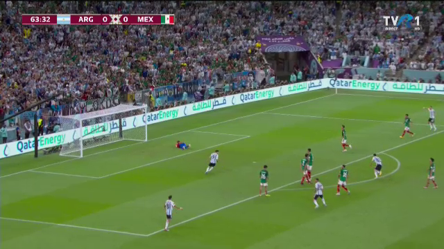 Stângul devastator al lui Messi l-a făcut pe Ochoa să se întindă degeaba. Gol fantastic al starului argentinian în meciul cu Mexic_11