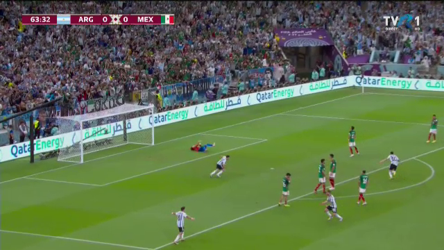 Stângul devastator al lui Messi l-a făcut pe Ochoa să se întindă degeaba. Gol fantastic al starului argentinian în meciul cu Mexic_12