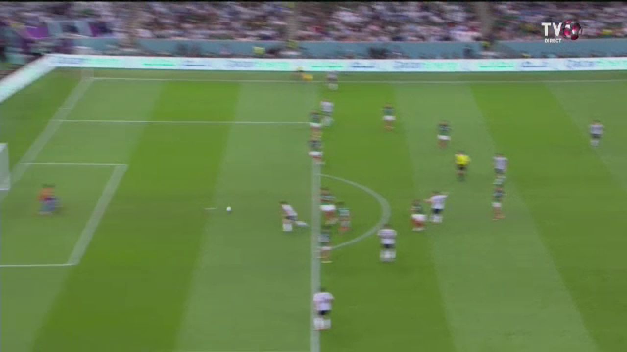 Stângul devastator al lui Messi l-a făcut pe Ochoa să se întindă degeaba. Gol fantastic al starului argentinian în meciul cu Mexic_26