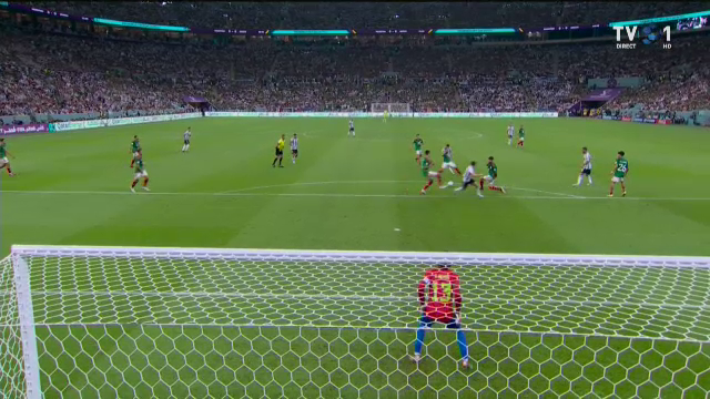 Stângul devastator al lui Messi l-a făcut pe Ochoa să se întindă degeaba. Gol fantastic al starului argentinian în meciul cu Mexic_33