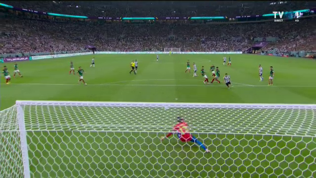 Stângul devastator al lui Messi l-a făcut pe Ochoa să se întindă degeaba. Gol fantastic al starului argentinian în meciul cu Mexic_35