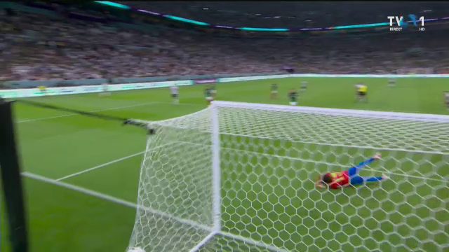 Stângul devastator al lui Messi l-a făcut pe Ochoa să se întindă degeaba. Gol fantastic al starului argentinian în meciul cu Mexic_39