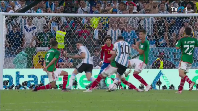 Stângul devastator al lui Messi l-a făcut pe Ochoa să se întindă degeaba. Gol fantastic al starului argentinian în meciul cu Mexic_43
