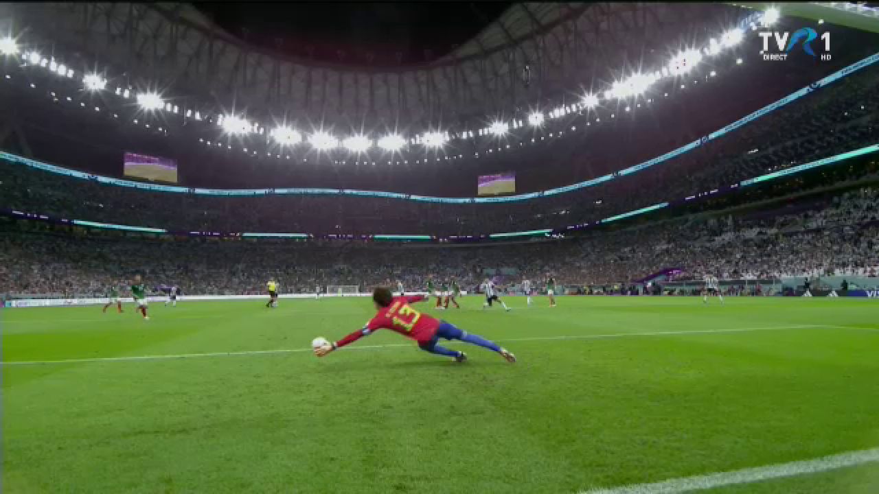 Stângul devastator al lui Messi l-a făcut pe Ochoa să se întindă degeaba. Gol fantastic al starului argentinian în meciul cu Mexic_55