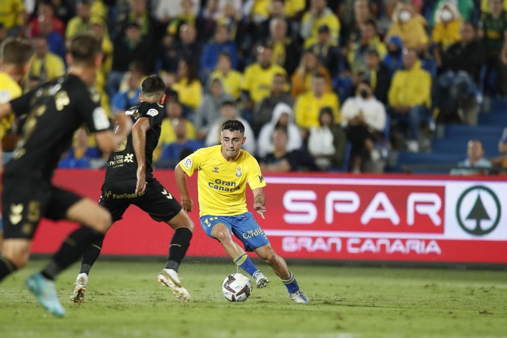 Florin Andone, gol în derby, iar Las Palmas e pe loc direct promovabil în La Liga!_3