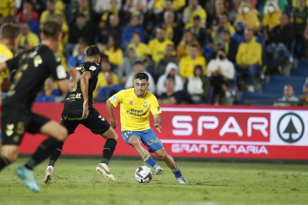 Florin Andone, gol în derby, iar Las Palmas e pe loc direct promovabil în La Liga!_3