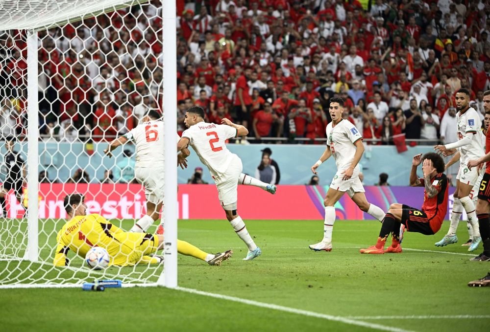 Gol spectaculos încasat de Thibaut Courtois din colțul terenului. Reacția tranșantă a fanilor: „O buturugă!”_14