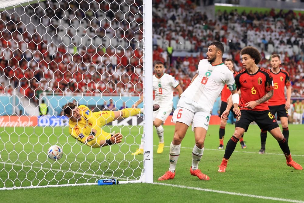 Gol spectaculos încasat de Thibaut Courtois din colțul terenului. Reacția tranșantă a fanilor: „O buturugă!”_15