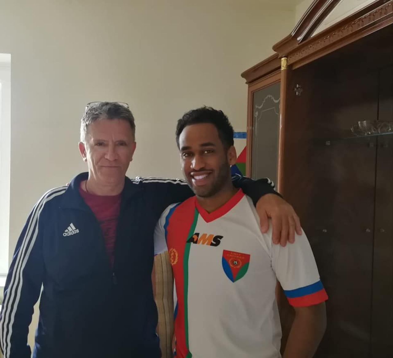 Românul impresariat de Jay-Jay Okocha despre fostul star al Nigeriei: ”Nota zece ca fotbalist, dar zero ca om!”_18