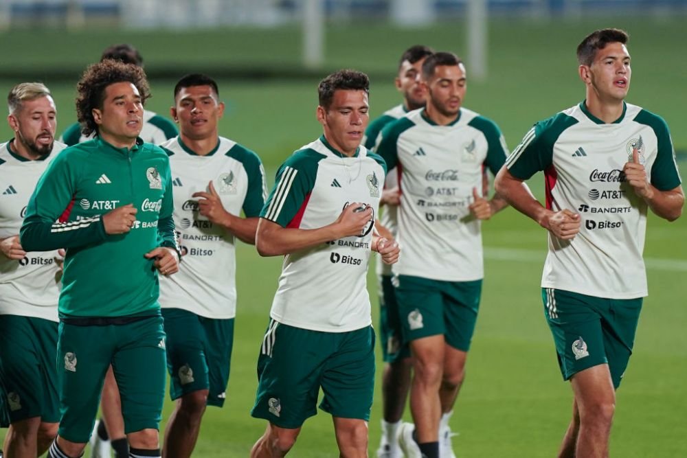 Mare dezmăț pentru naționala Mexicului înainte de Cupa Mondială din 2018. Au dat o petrecere de adio cu zeci de escorte_2