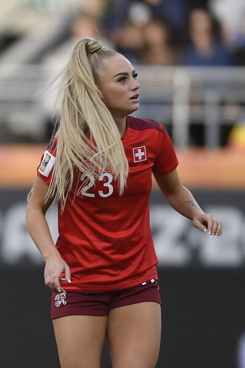 Cea mai sexy fotbalistă din Anglia s-a despărțit de iubit. L-a părăsit pe jucătorul brazilian, campion olimpic la Tokyo_28