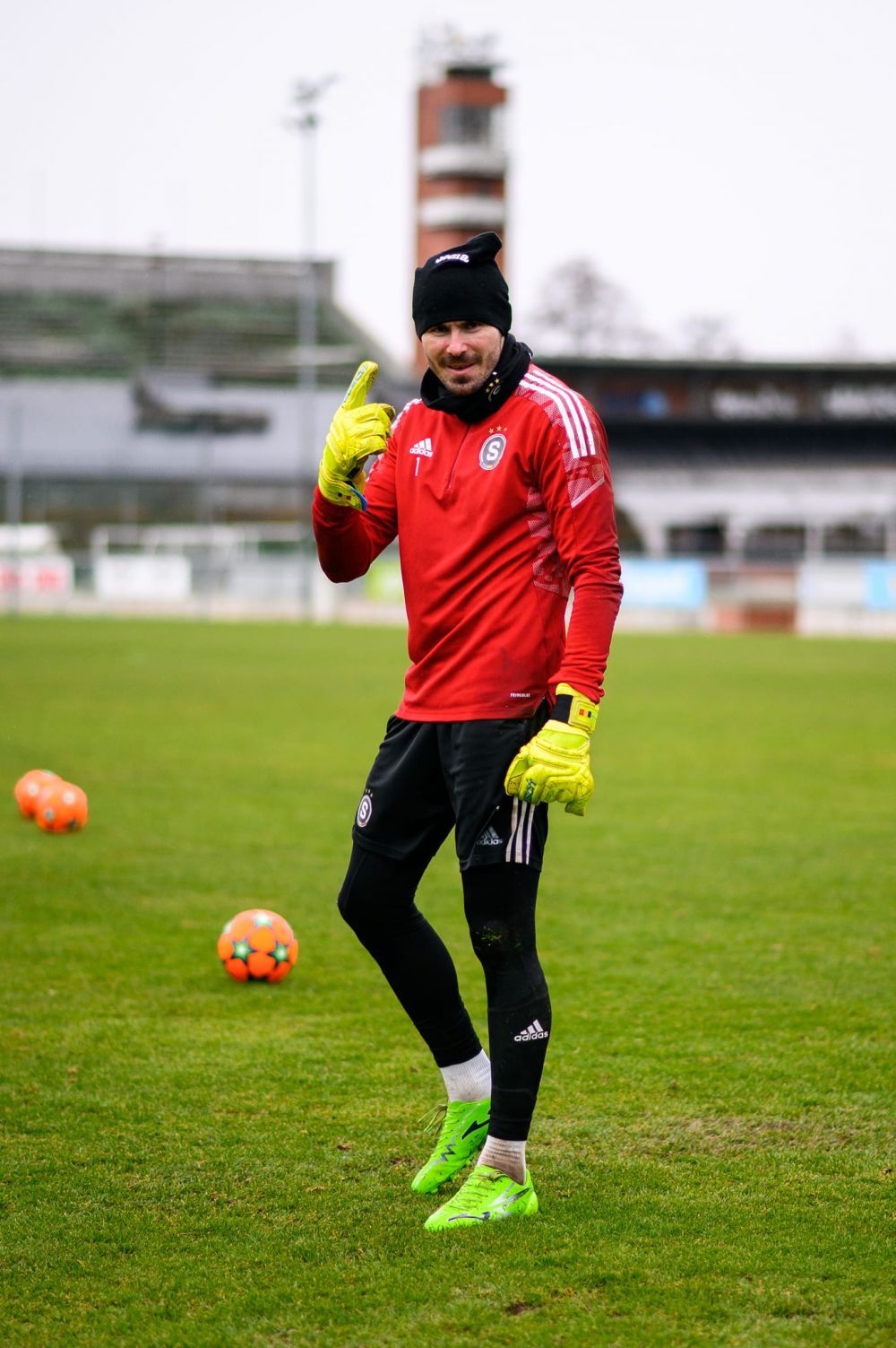 Unde se poate transfera Florin Niță, portarul dorit în trecut de FCSB, CFR Cluj și Craiova_6