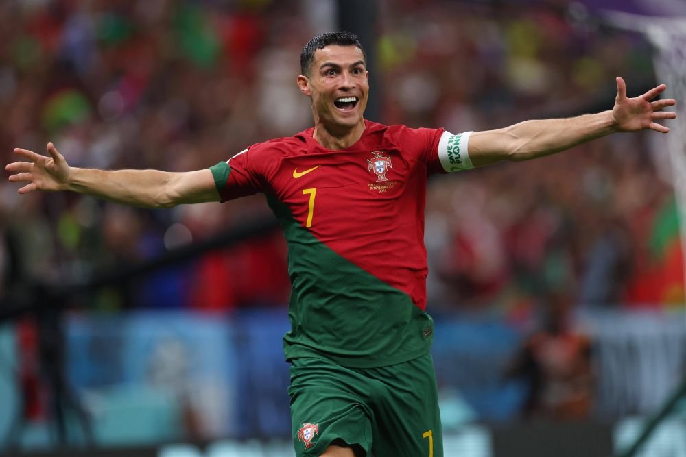 Tehnologia a decis! Cine este autorul primului gol din Portugalia - Uruguay_7