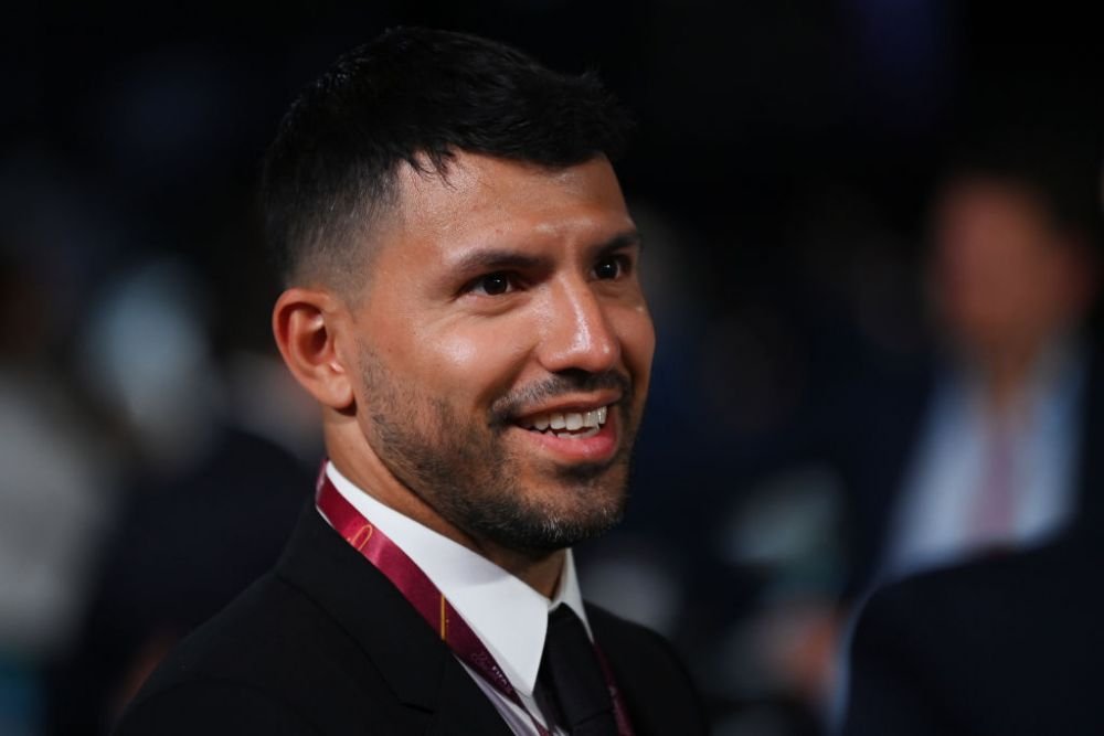Sergio Aguero, secvențe virale pe Twitter. Fostul fotbalist a realizat un dans african cu un grup de copii_4