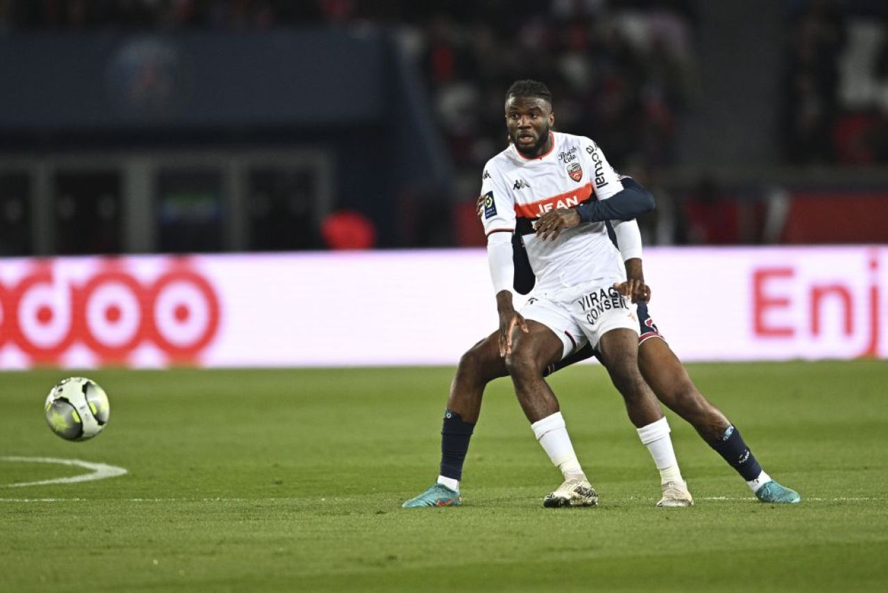Atacantul de 15 milioane de euro depășit în Ligue 1 doar de Mbappe și Neymar, pus pe picioare de un român: ”L-am făcut fiară!”_2