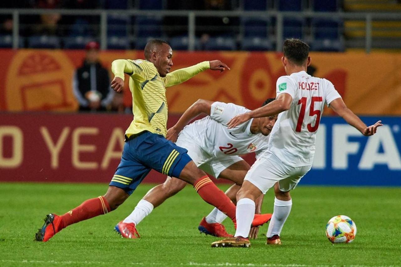 Fotbalist columbian titular la Campionatul Mondial, decedat în timpul unui antrenament!_6