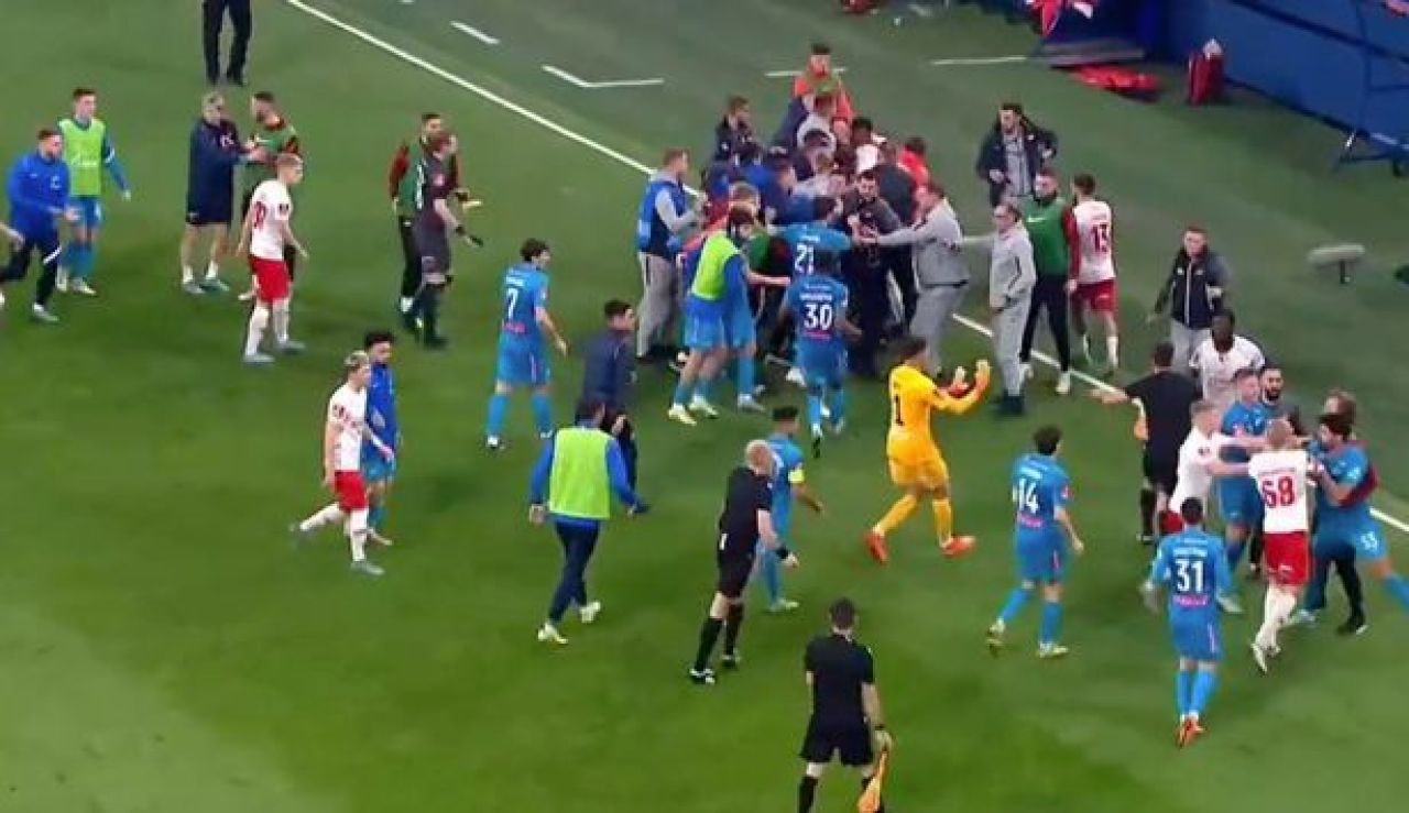 Cine să-i mai înțeleagă? Cum au fost surprinși în vestiar jucătorii lui Spartak după bătaia, la propriu și la figurat, cu Zenit_5