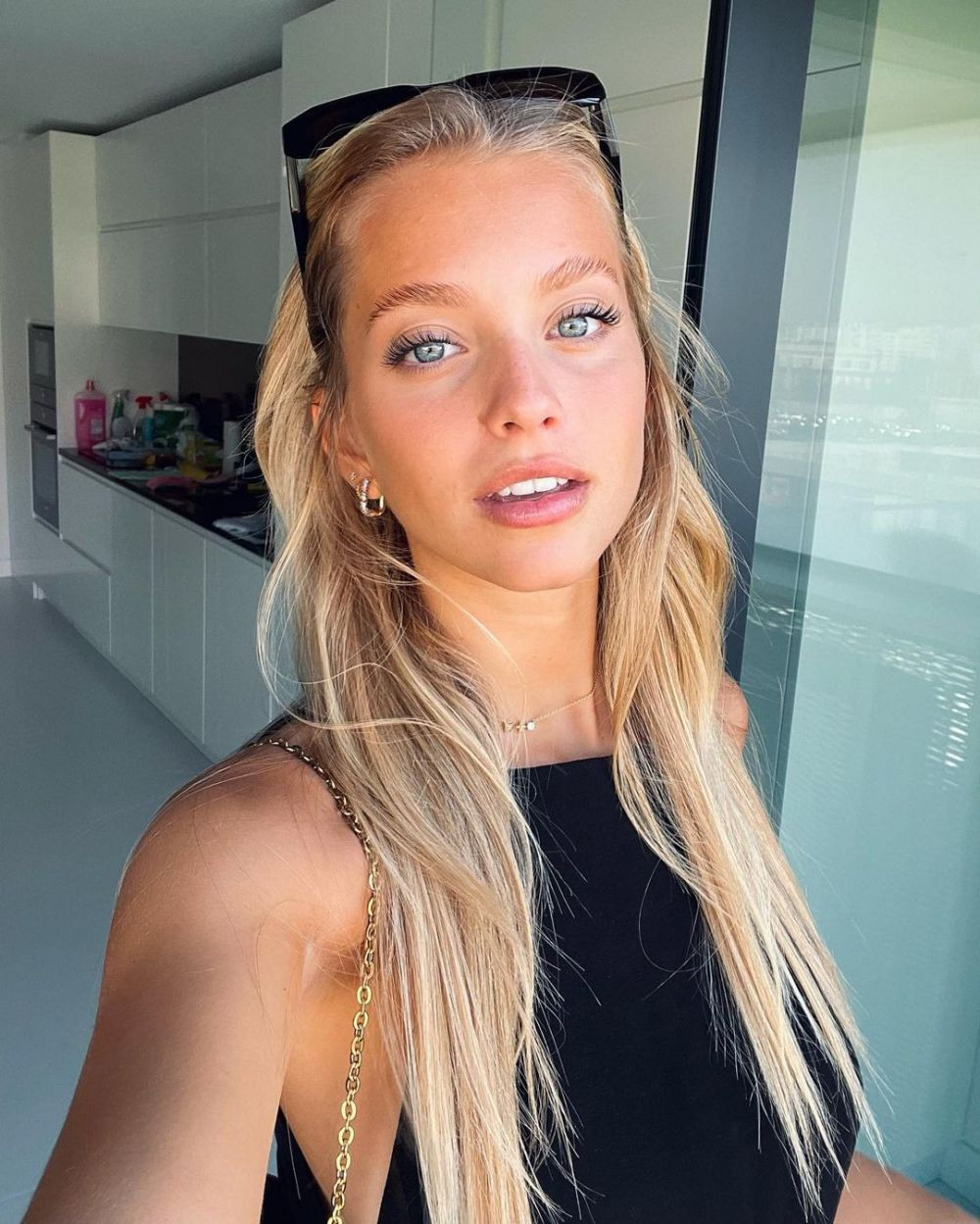 Iubita lui Joao Felix, de o frumusețe fermecătoare. C&acirc;t de bine arată t&acirc;năra care s-a &icirc;mbrățișat pe stadion cu un alt fotbalist