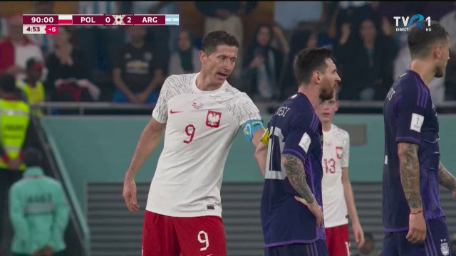 S-a supărat Messi pe Lewandowski că i-a luat locul la Barcelona? Starul argentinian nu a vrut să dea mâna cu atacantul polonez în timpul meciului_31