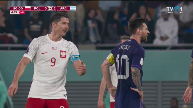 S-a supărat Messi pe Lewandowski că i-a luat locul la Barcelona? Starul argentinian nu a vrut să dea mâna cu atacantul polonez în timpul meciului_34