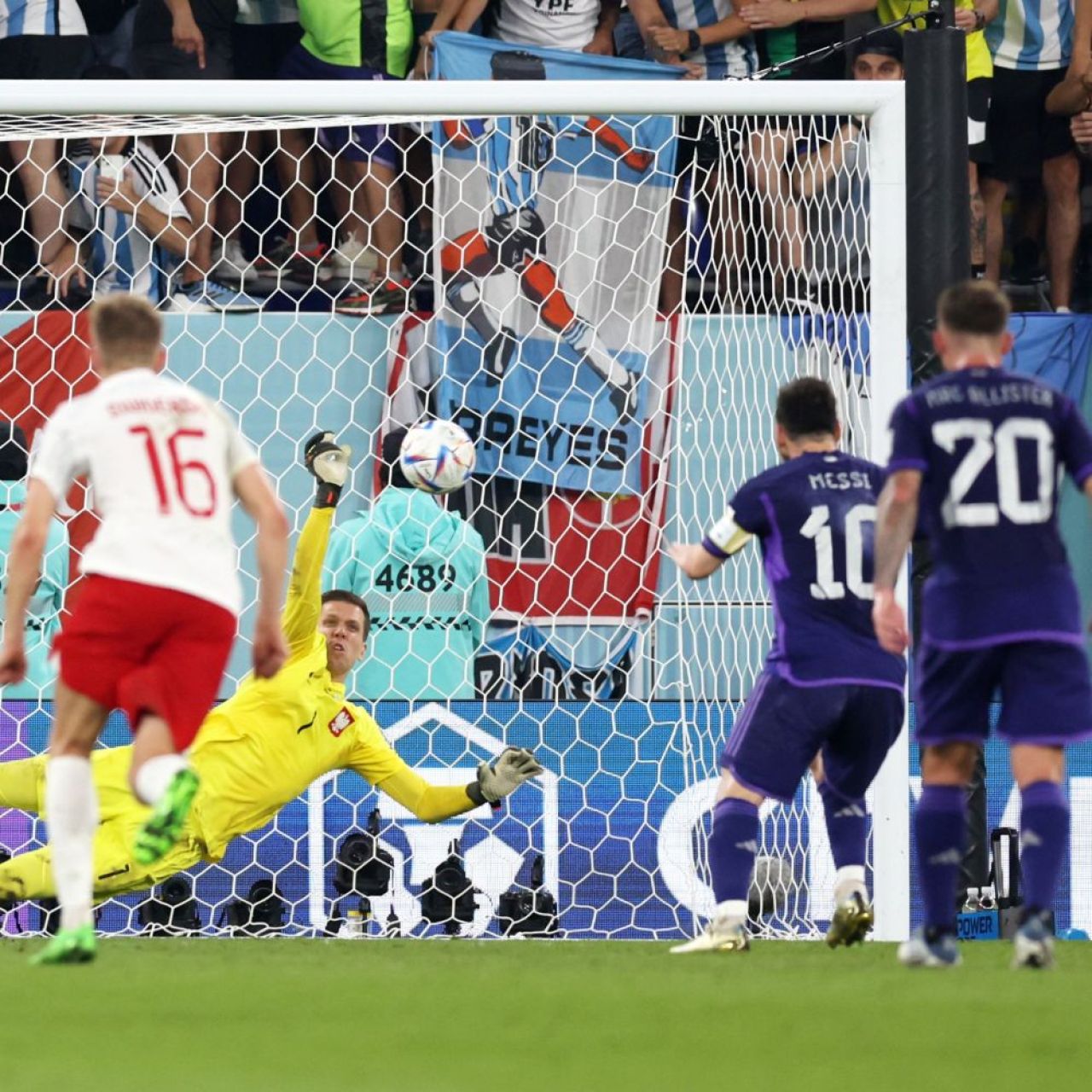Reacția lui Lionel Messi după calificarea Argentinei în optimile Cupei Mondiale: