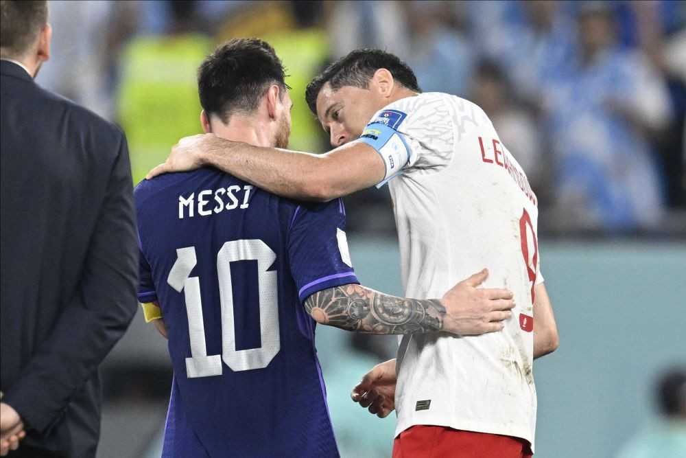 Ce i-a zis Messi lui Lewandowski la final, după ce în timpul meciului Argentina - Polonia l-a lăsat cu mâna întinsă_7