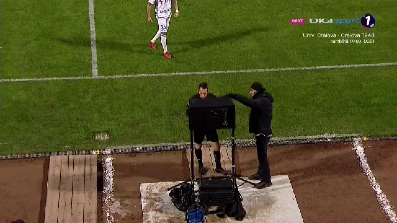Decizie controversată a lui George Găman în FC Botoșani - FCSB! A validat golul gazdelor, deși faza a fost precedată de un fault_1