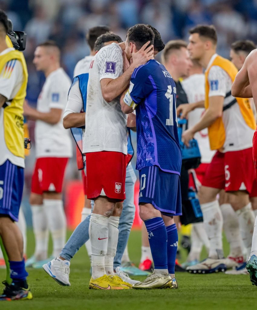 Robert Lewandowski a dezvăluit ce i-a spus lui Leo Messi după ce argentinianul l-a lăsat cu mâna întinsă_6