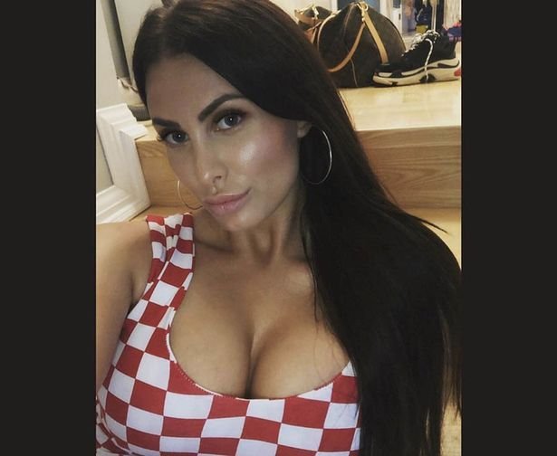 Domagoj Vida se iubește cu Miss Croația. Ivana Vida atrage atenția la Cupa Mondială din Qatar_14