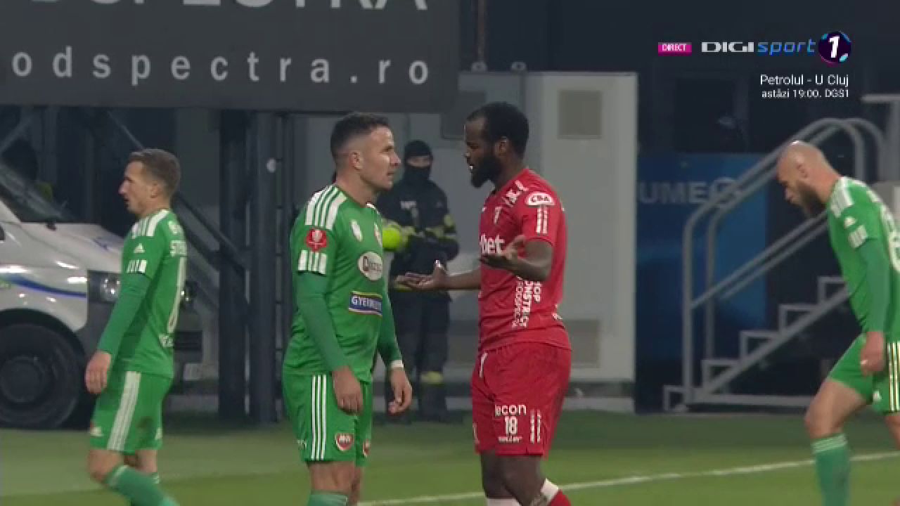 Gest oribil în UTA - Sepsi: Aly Abeid l-a scuipat pe Adnan Aganovic_6