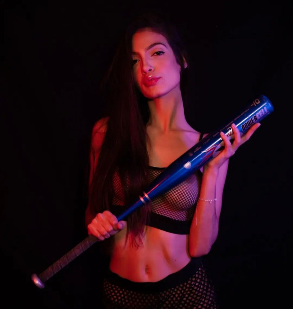 Un model OnlyFans s-a oferit să trimită poze nud pentru fiecare gol marcat de Brazilia. Casemiro a fost cel norocos_10