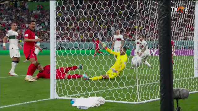 Cristiano Ronaldo, gafă uriașă! Mingea s-a lovit de el și le-a oferit golul ”pe tavă” coreenilor_7