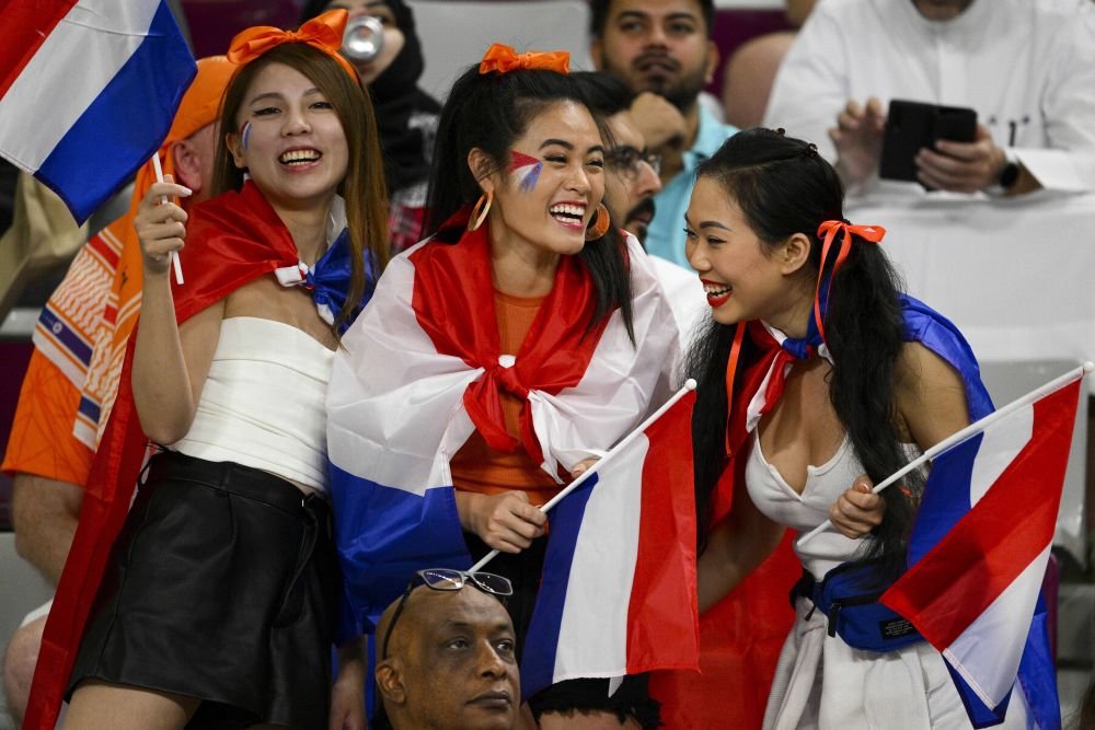 CM 2022 | Cele mai tari poze din Olanda - SUA! Cum s-au prezentat suporterii celor două naționale_7