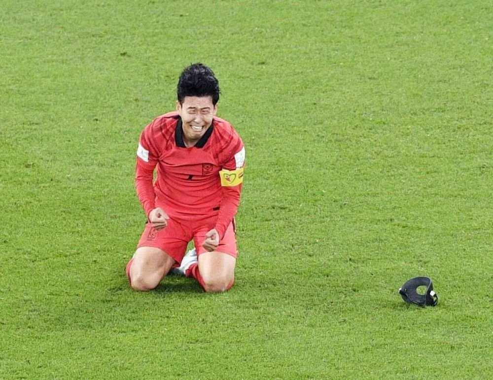 Cel mai fericit dintre pământeni! Cum a trăit Son sfârșitul meciului dintre Uruguay și Ghana_4