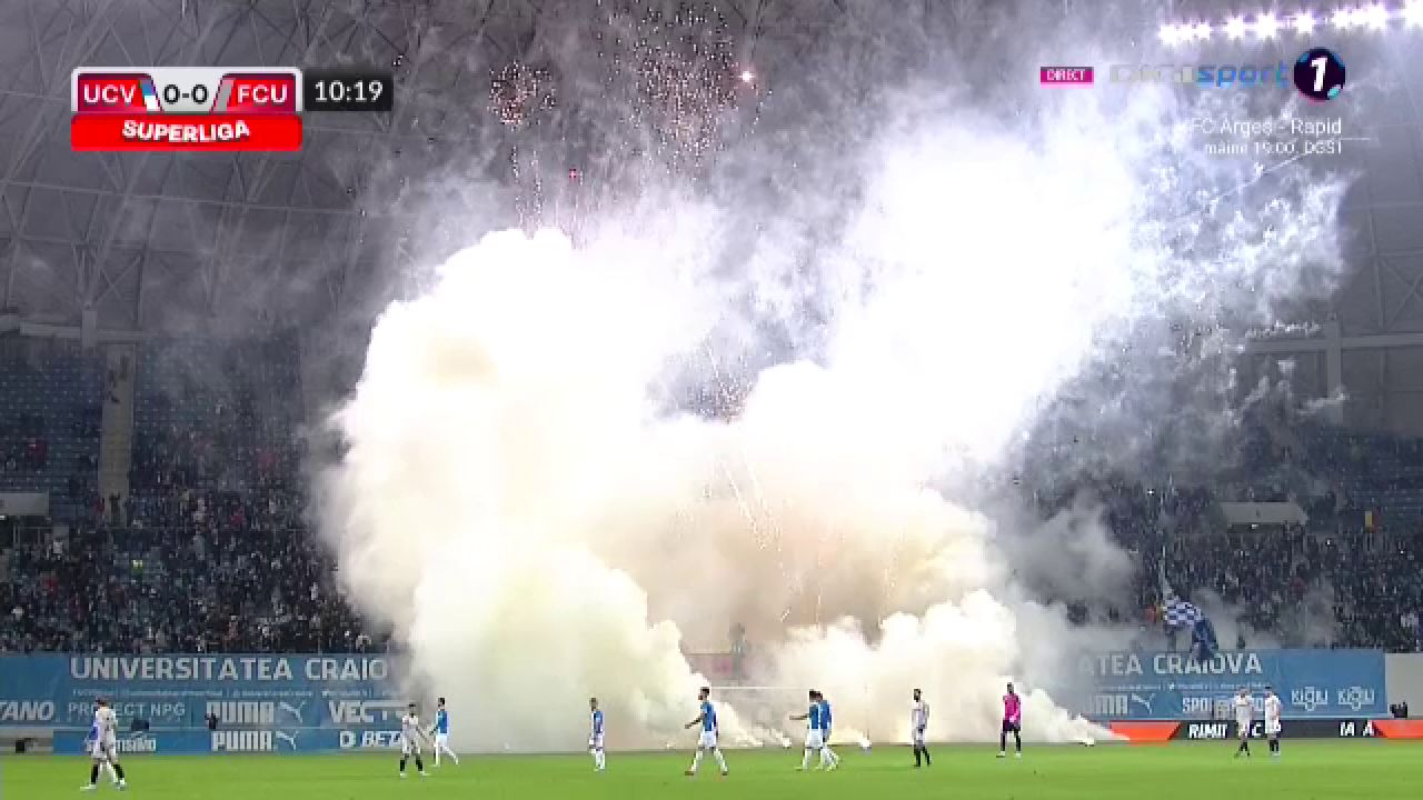 Atmosferă „incendiară” la Craiova. Arbitrul a oprit de trei ori meciul în 10 minute și i-a trimis pe jucători la vestiare _29