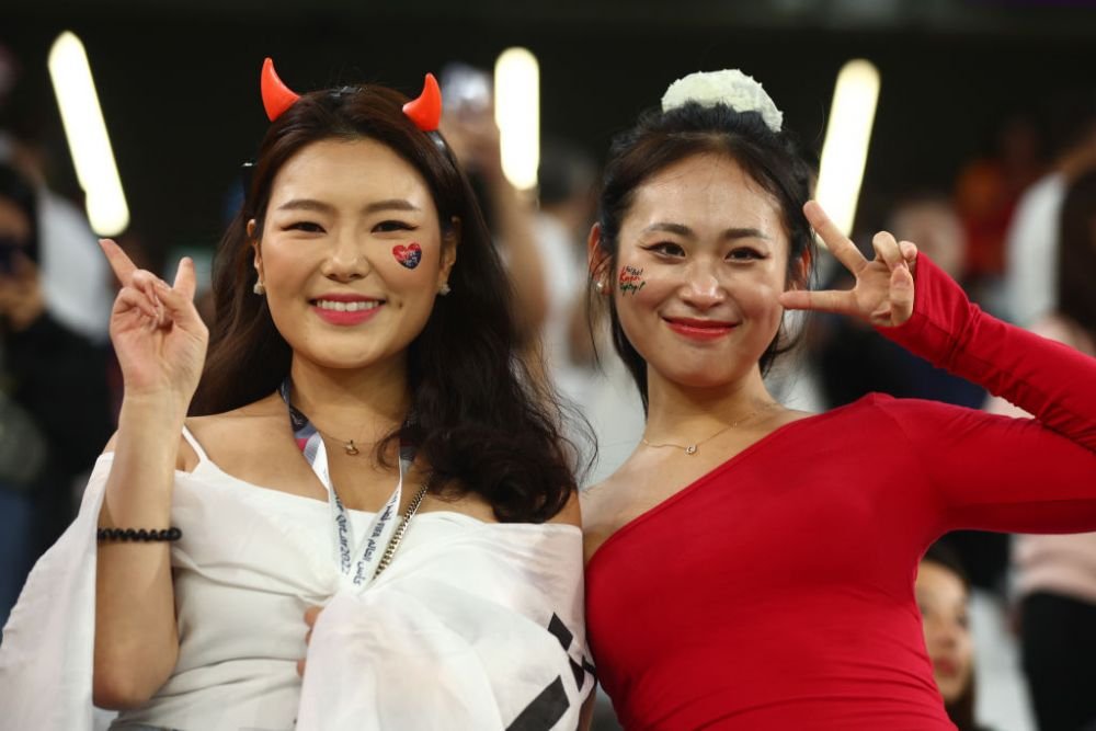 Frumusețile Campionatului Mondial din Qatar! Imagini spectaculoase cu fanele care au făcut senzație în tribune _96